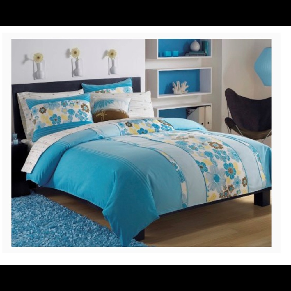 Roxy Bedding - Roxy Beach Bedding Set